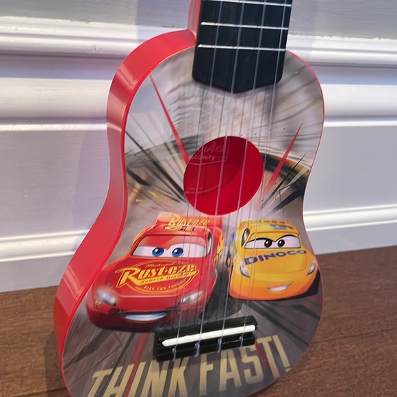 Cars 3 Ukulele - Picture 4 of 6